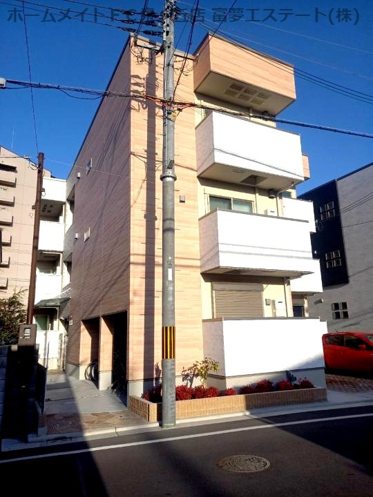 フジパレス堺諏訪森サウスのエントランス