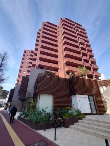 ライオンズマンション博多の外観