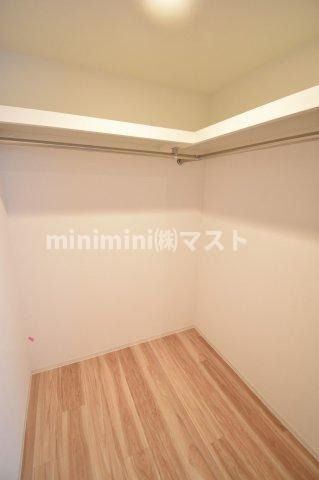セレニテ堺筋本町プリエの収納