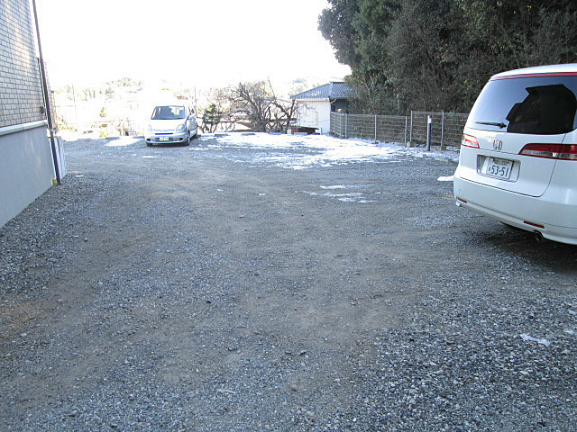 フローラの駐車場