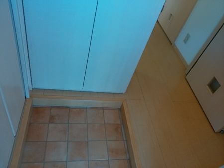 リビングタウンかじま台　Cの玄関