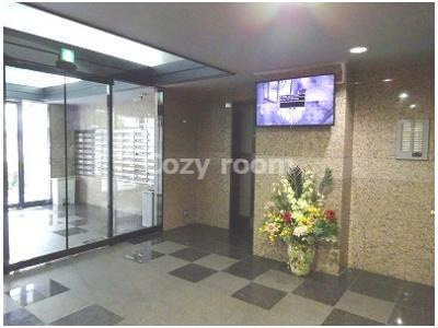 【ロビー】 | サムティ新大阪WEST | 建物の内部です