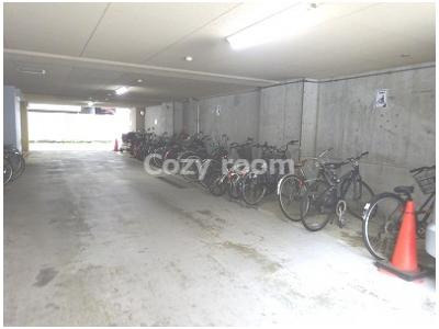 【その他共用部分】 | サムティ新大阪WEST | 自転車置き場です。