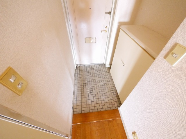奈良瓦堂町スカイマンションの玄関|ゆったりとした玄関です