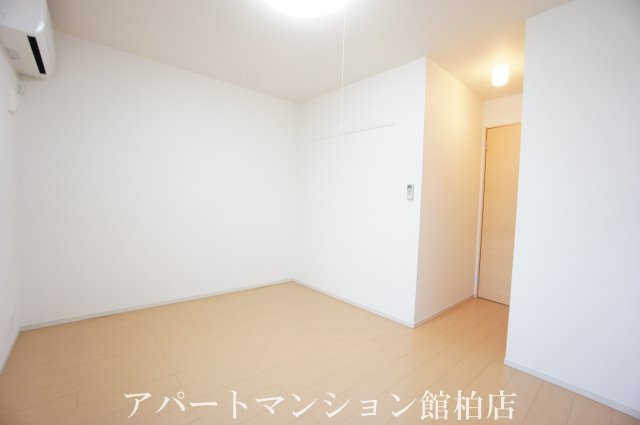 ロハスガーデンの洋室