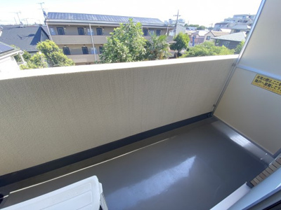 【バルコニー】 | ハイツけやき六番館