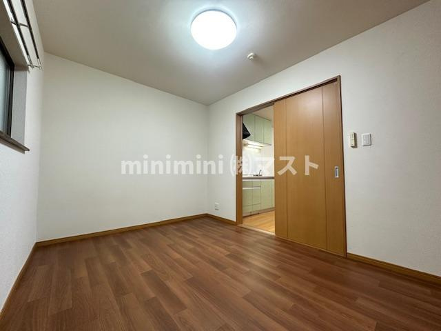 モールライフ九条の居間・リビング