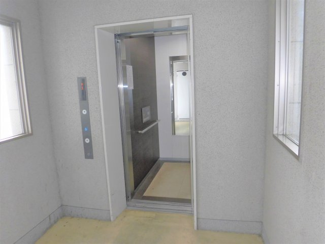 ロイヤル芝原北館の設備