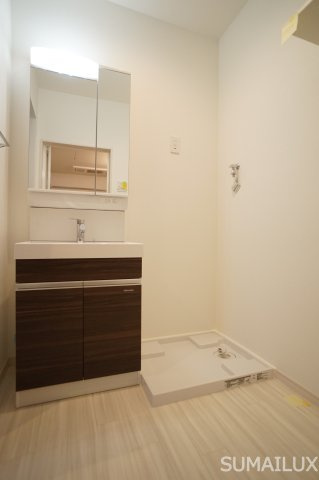 熊本市中央区坪井５丁目のアパートの独立洗面台