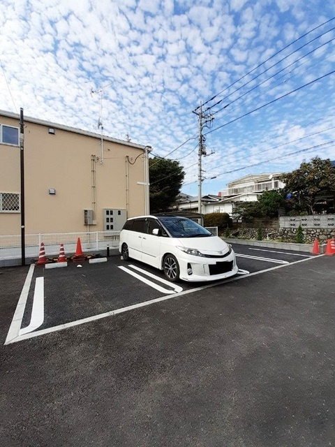 ルーチェの駐車場