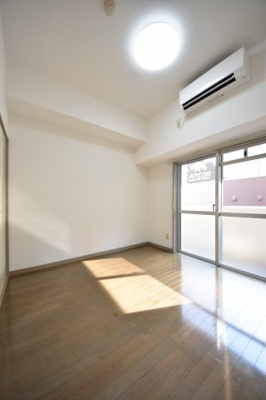 【居間・リビング】 | ソレイユ・ド元町