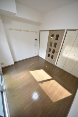 【居間・リビング】 | ソレイユ・ド元町