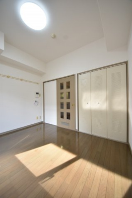 【居間・リビング】 | ソレイユ・ド元町