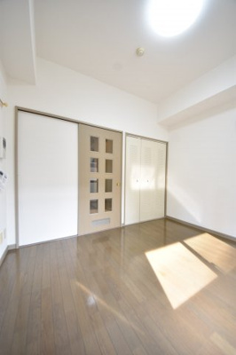 【居間・リビング】 | ソレイユ・ド元町