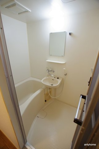 ノルデンハイム新北野　仲介手数料無料の浴室