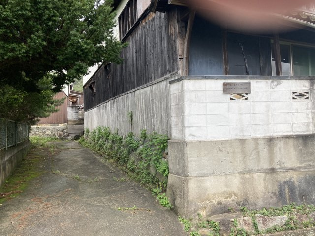 相生市若狭野町野々／中古戸建の前面道路含む現地写真|【現況写真】