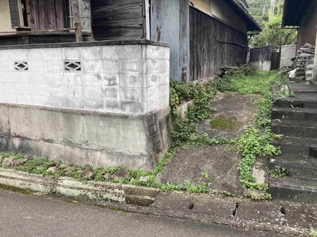 相生市若狭野町野々／中古戸建の前面道路含む現地写真|【現況写真】