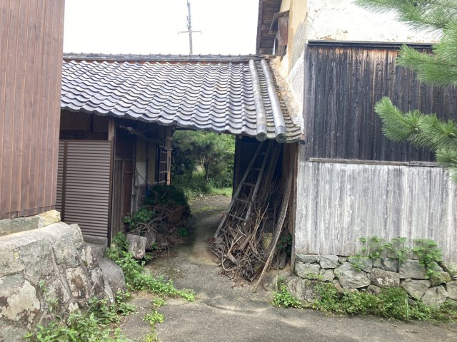 相生市若狭野町野々／中古戸建の前面道路含む現地写真|【現況写真】