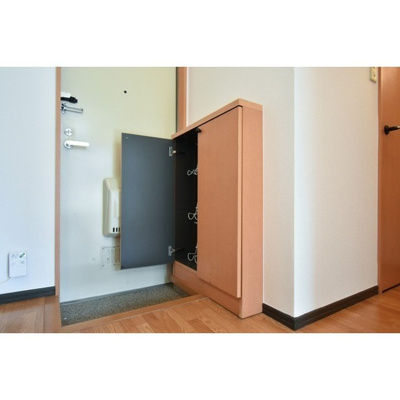 【玄関】 | ロイヤルハイツE棟