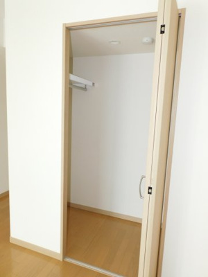 【収納】 | レオ四拾八番館