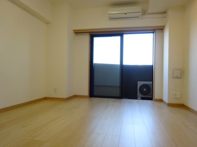 【居間・リビング】 | ルーブル三軒茶屋参番館