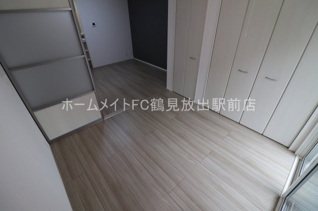 高井田ハイツの洋室