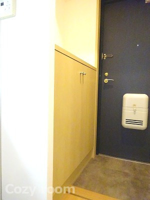 【収納】 | アールエスフラッツ | シューズボックス付きです。