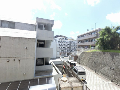 【展望】 | 横浜岸根公園パーク・ホームズ | １階部分からの眺望です。