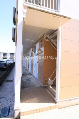 レオパレスエスペランサＢのエントランス