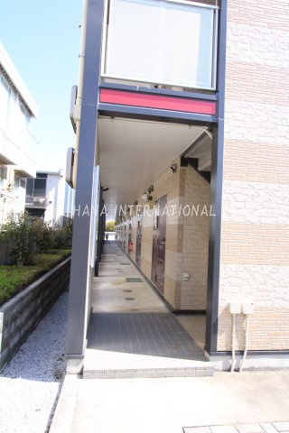 レオパレスエスペランサＣのエントランス