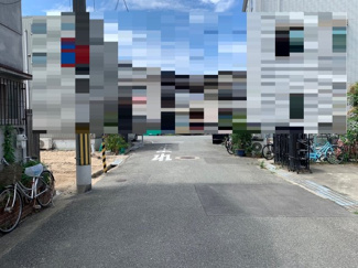【前面道路含む現地写真】