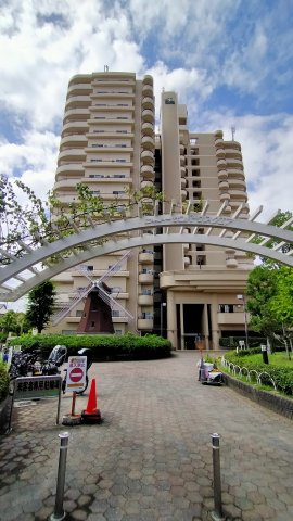 シャトー・サンパークスクエア
