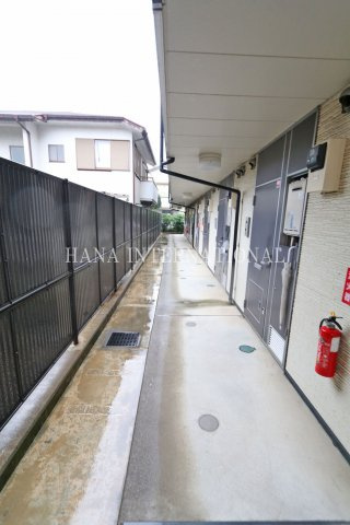 レオパレスシャルムⅡのロビー