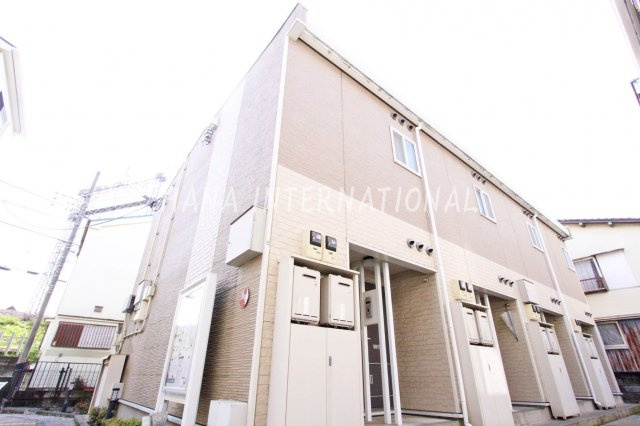 コテナン上新井の外観