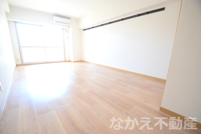 【洋室】 | 個人の部屋や寝室として使える洋室です