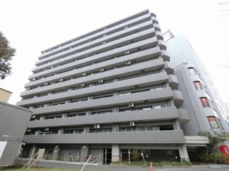 【外観】 | 総戸数７０戸、平成１１年６月築、管理人は日勤勤務につき管理体制良好です♪