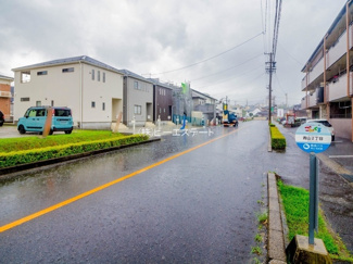 【前面道路含む現地写真】