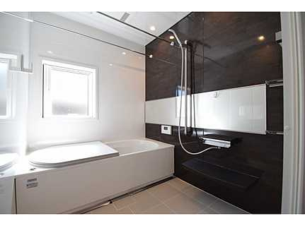 広島市佐伯区八幡が丘1丁目　新築一戸建て（JS)の浴室