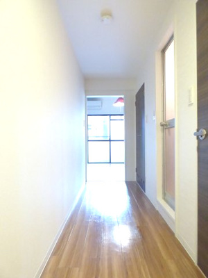 【玄関】 | ラルジュ大橋(ラルジュオオハシ) | ※別号室の写真になります。現況優先。
