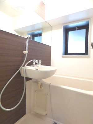 【浴室】 | ラルジュ大橋(ラルジュオオハシ) | ※別号室の写真になります。現況優先。
