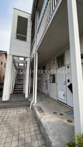 レオパレスミズホサードのエントランス