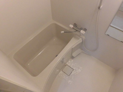 【浴室】 | サンサーラ翁 | バストイレ別なので広く使えますね