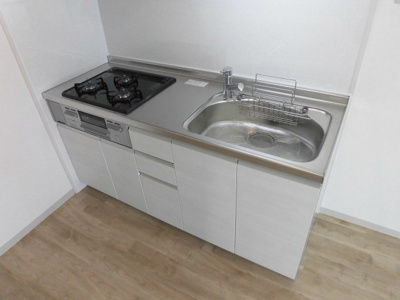 【キッチン】 | サンサーラ翁 | ３口コンロ付きキッチンです