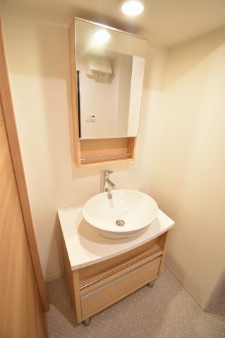 Uresidence Temmabashiの洗面所