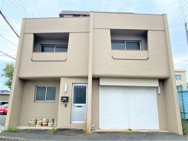 富田林市中野町３丁目の一戸建ての外観