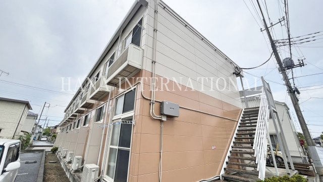 レオパレスコージー　プレースの外観