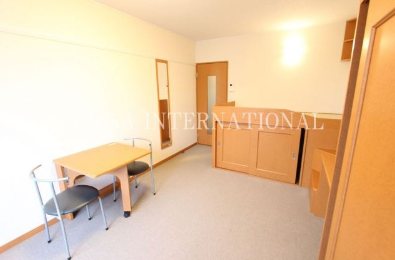 レオパレスクレスト川越の寝室