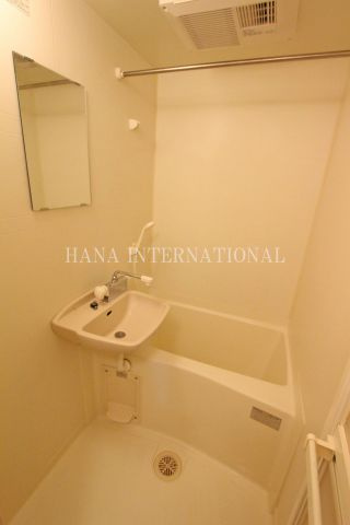 レオパレスグランツⅢの浴室