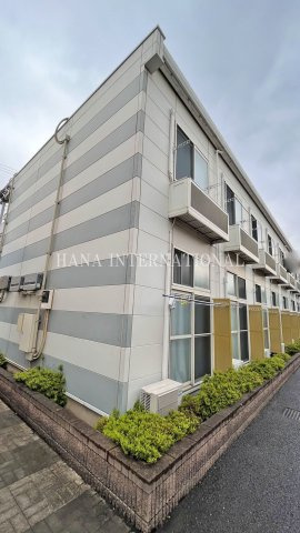 レオパレスエムロードの外観