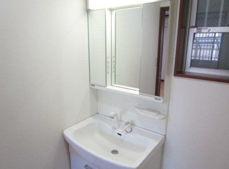 グリーンハイツ塩谷の洗面所